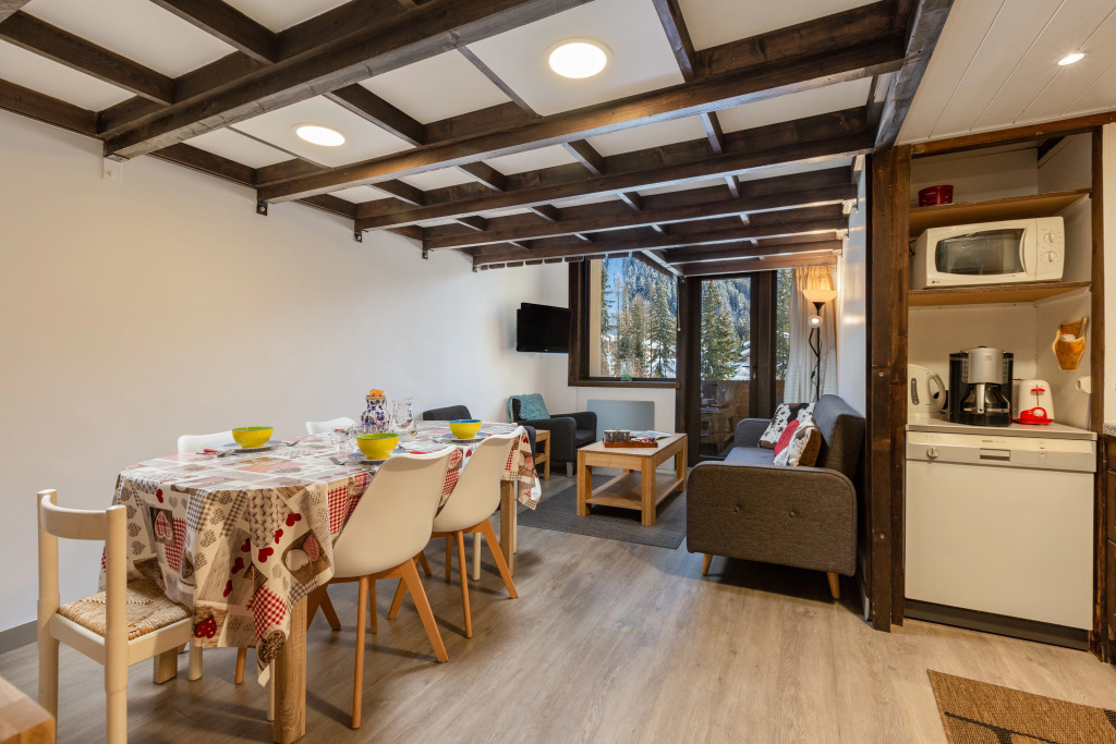 Grand Roc C114 from Slopes 280m, View, Parking & WiFi - Happy Rentals