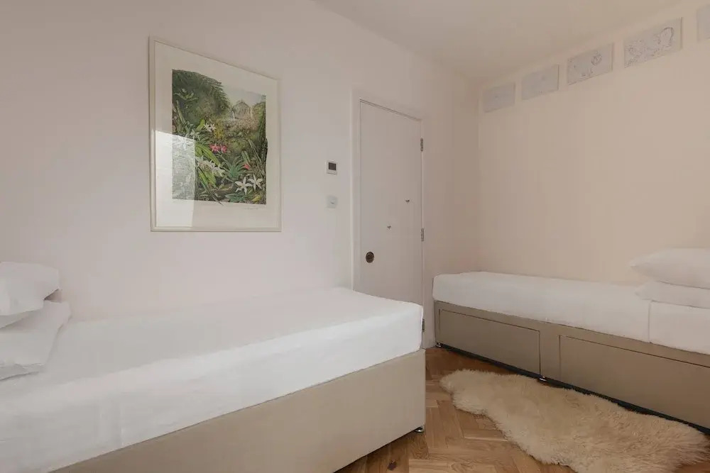 Colville Terrace IV by Onefinestay