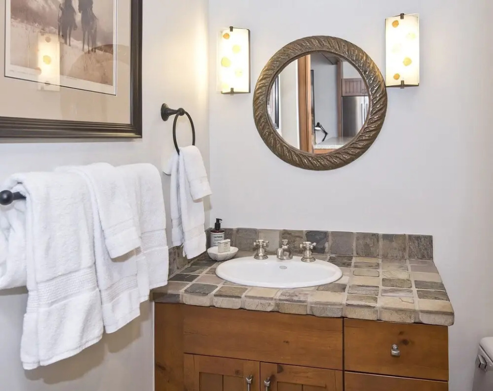 All Trails Lead Home: Easy Ski In ~ski Out 1 Bedroom Condo