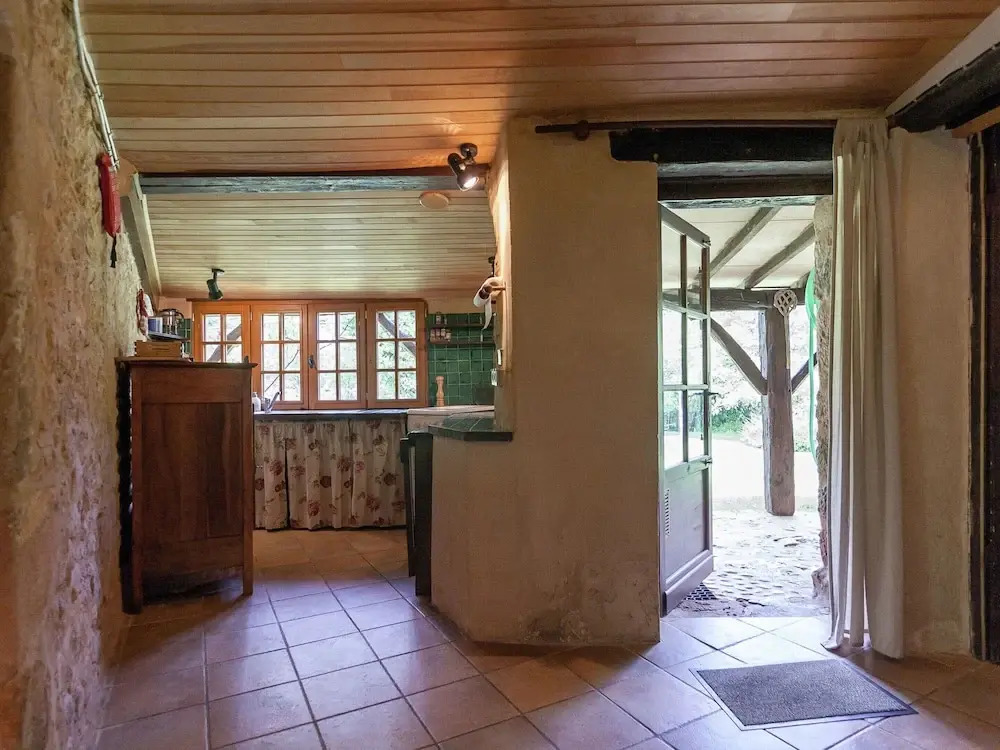 Estate in Dordogne Near Sites