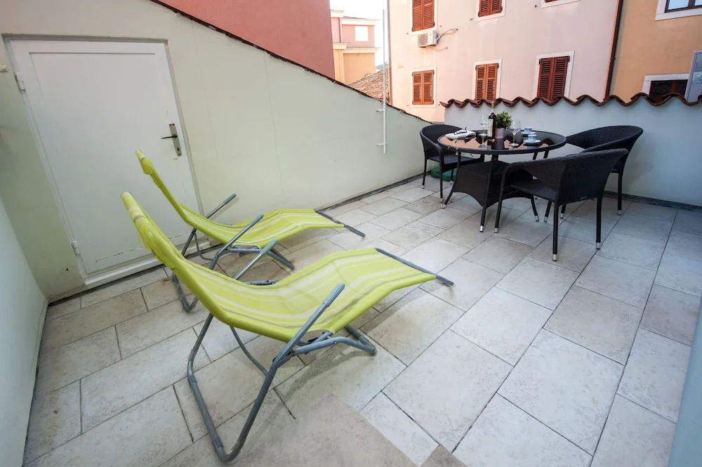 RM Apartments