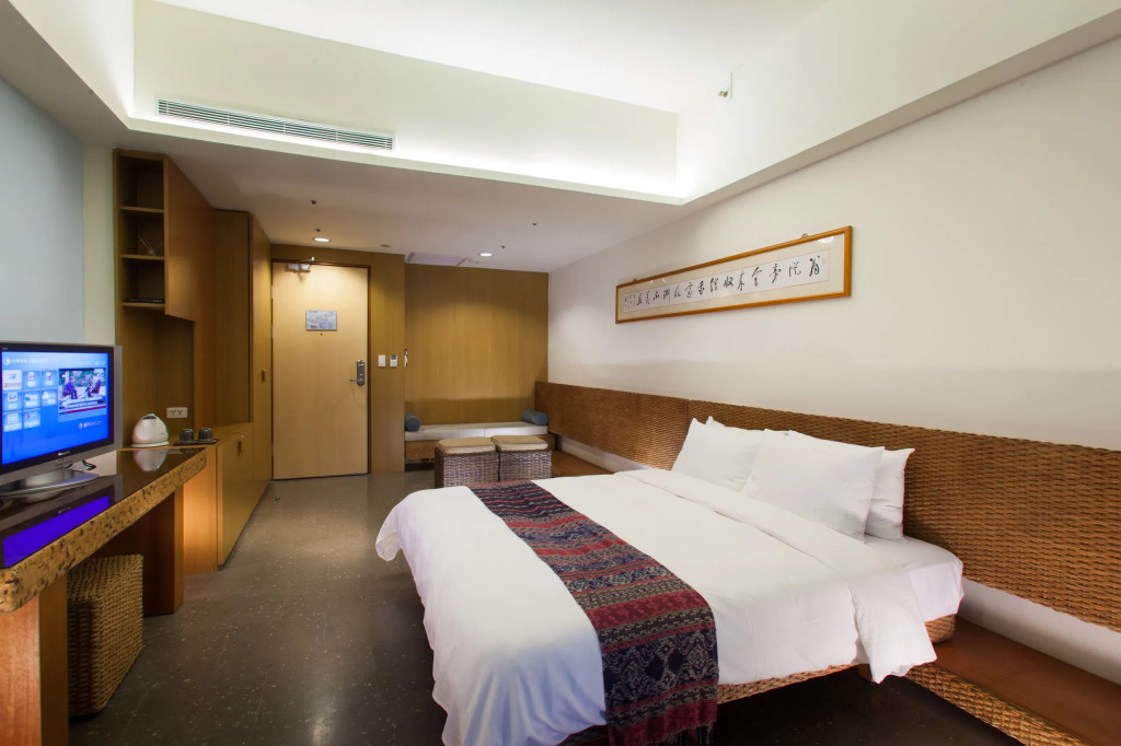 Luminous Hot Spring Resort & SPA