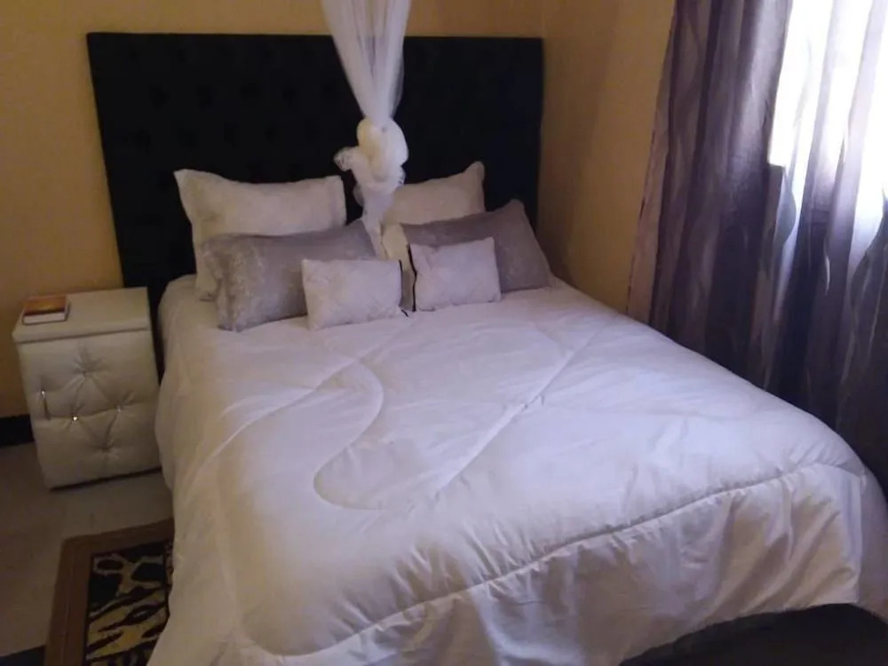 The Oasis Evergreen Lodge