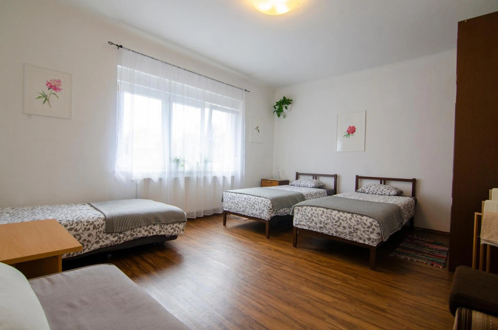 4beds GreenSLO free Parking