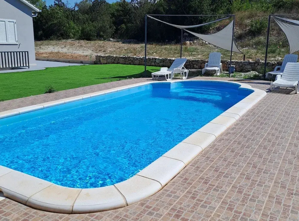 Nane Garden House With Heated Pool