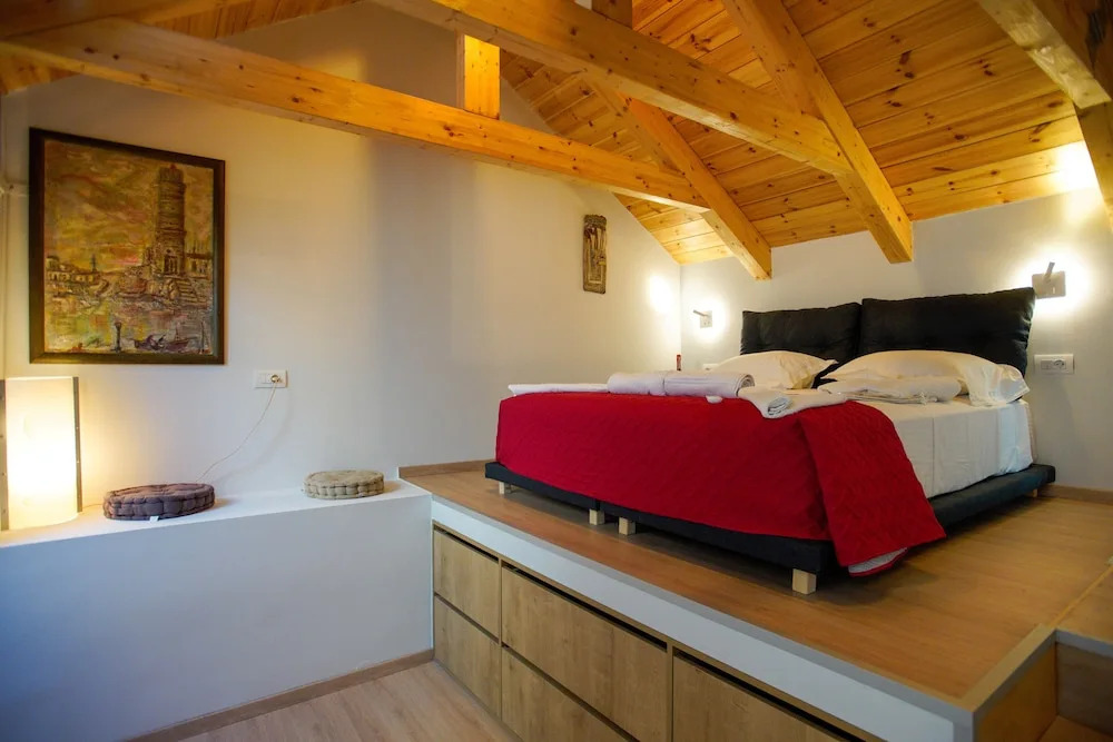 Seafalios Villa