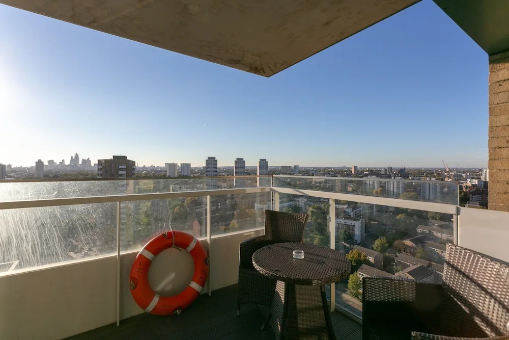 3 Bedroom Apartment With Views