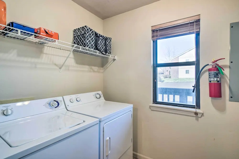 Inviting Branson Condo w/ Resort Amenities!