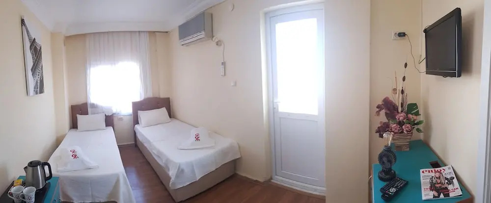Zeybek Hotel Ürkmez