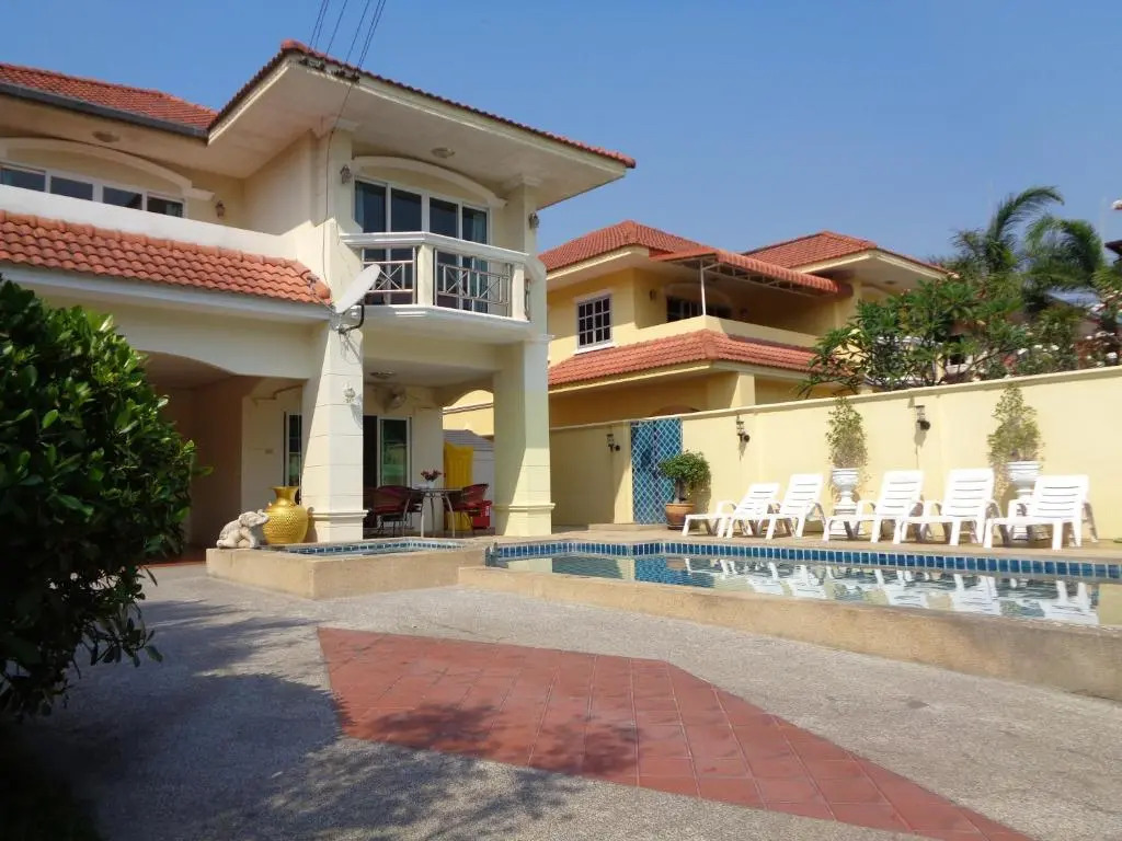 baan suay tuk