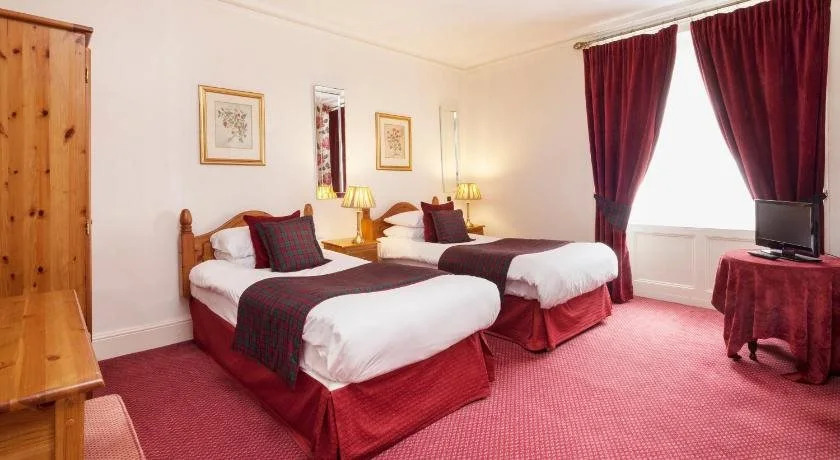 George Hotel