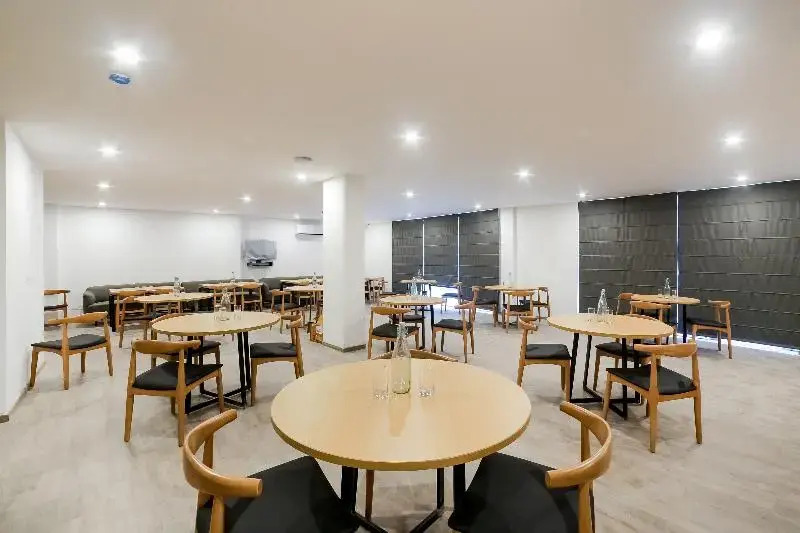 FabHotel Comfort Residency I - Nr Artemis Hospital Gurgaon