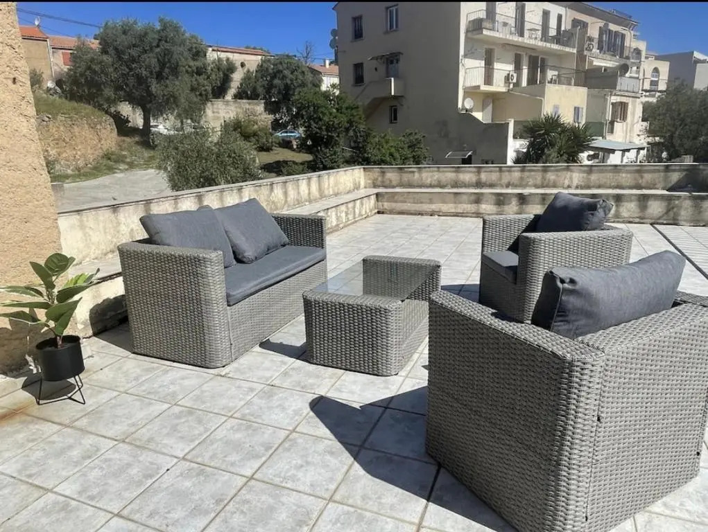 Superbe appartement au cœur de L ile rousse