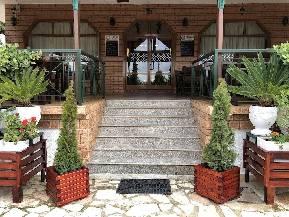 Sunkised Hotel
