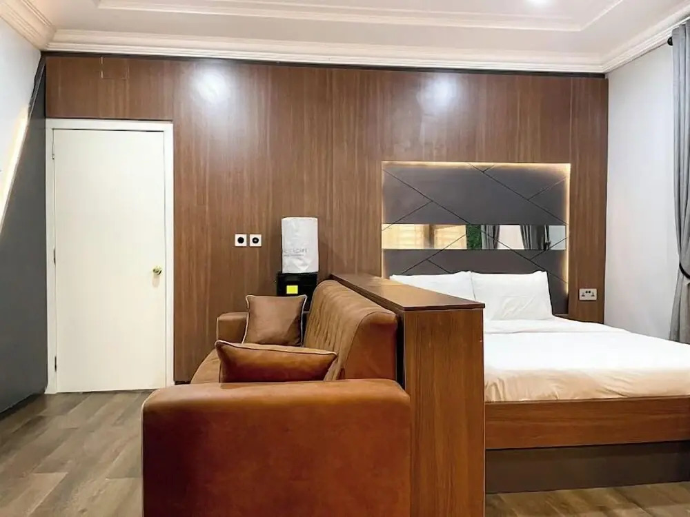 Whtyescape Serviced Apartments
