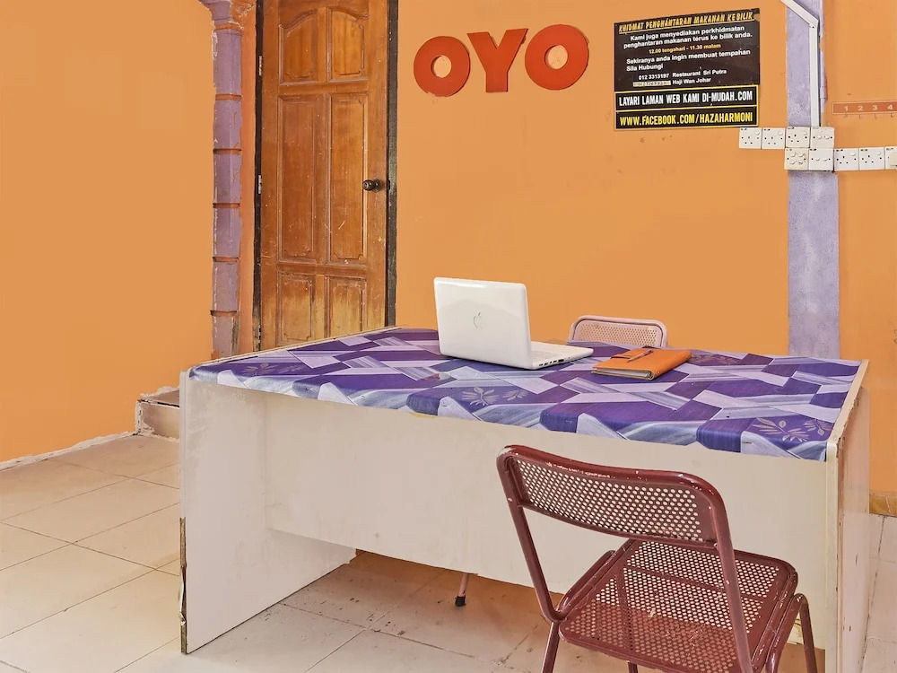 Haza Harmoni Guesthouse by OYO Rooms
