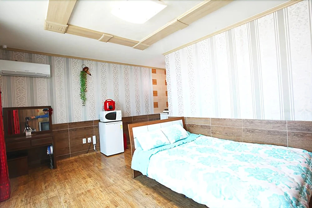 Geojedohaeyang Pension