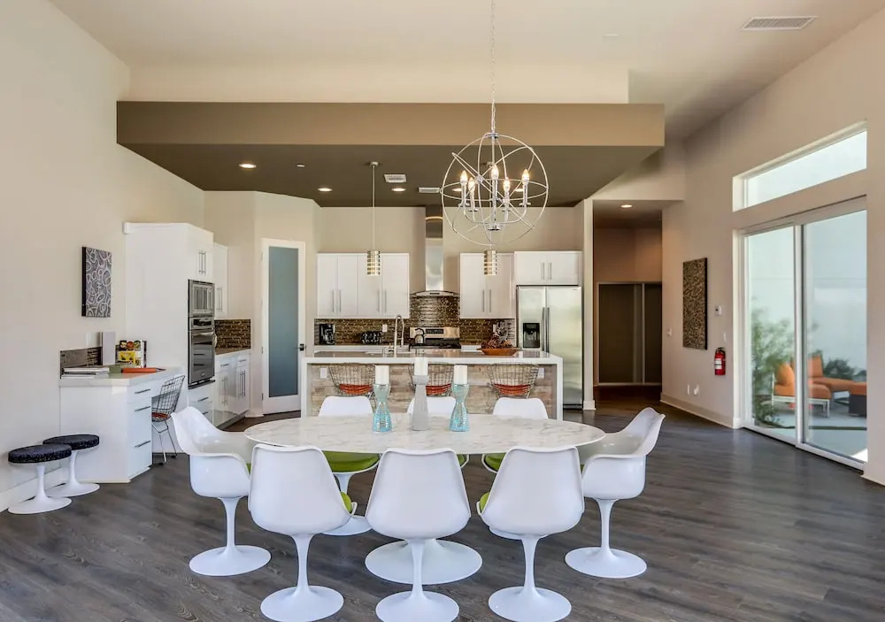 N Sunrise Home 4 Bedrooms 3 Bathrooms Home