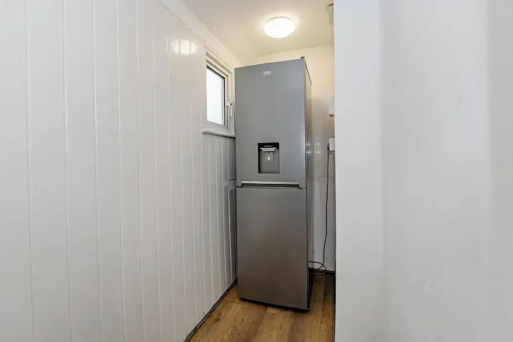 House - Sleeps 10 - Parking - Garden