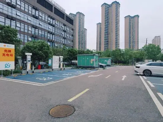 Homeinn Selected Hotel (Changsha Lugu High-tech Zone Leifeng Memorial Hall)