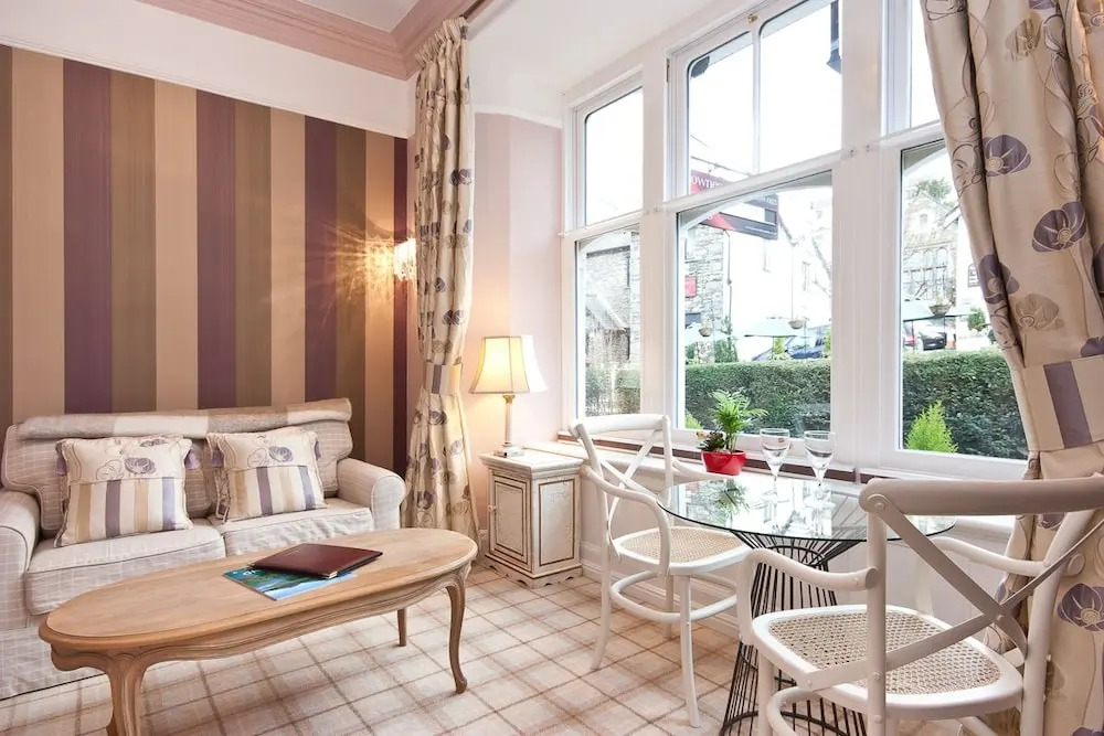 Bowness Bay Suites