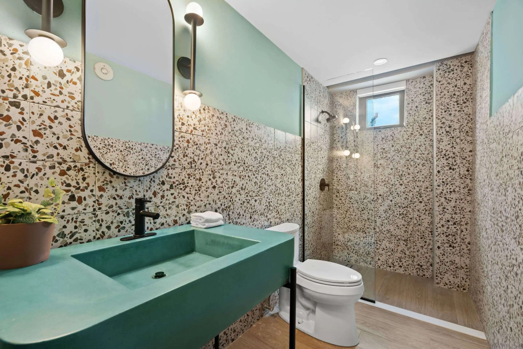HiBird- Apartment and Suites Hotel