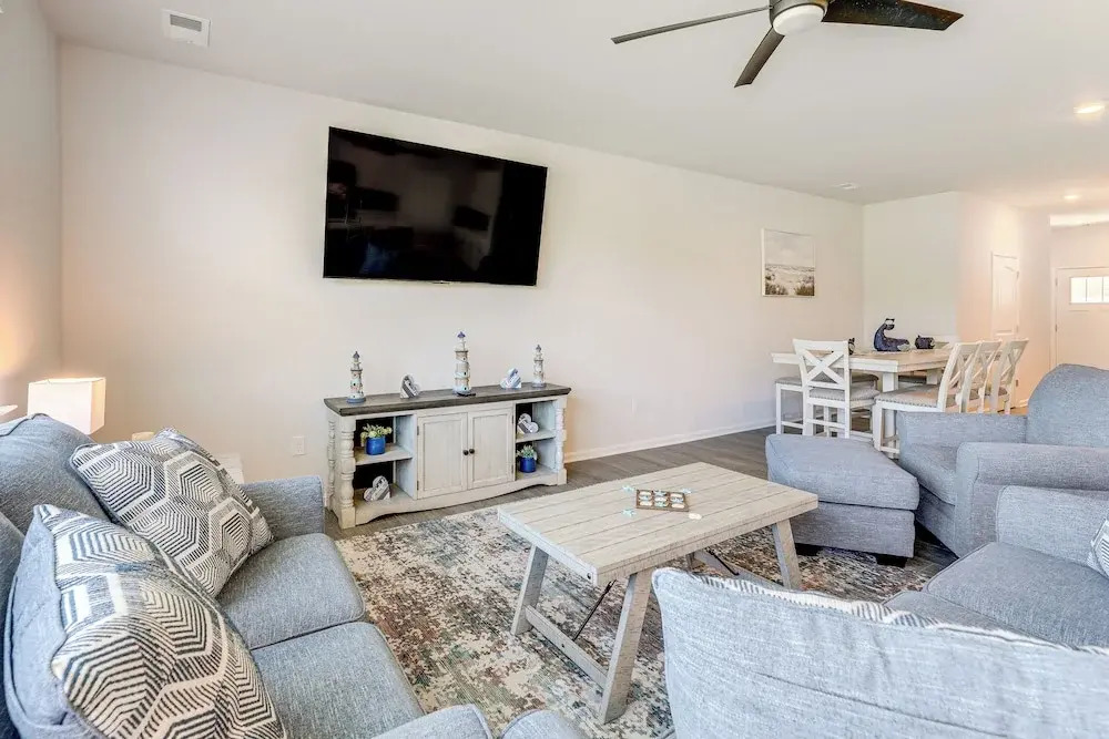 Modern Millville Home: 5 Mi to Beach & Boardwalk!