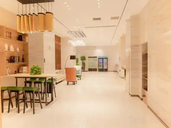 Qinin hotel (Haihang Square Metro Station Branch)