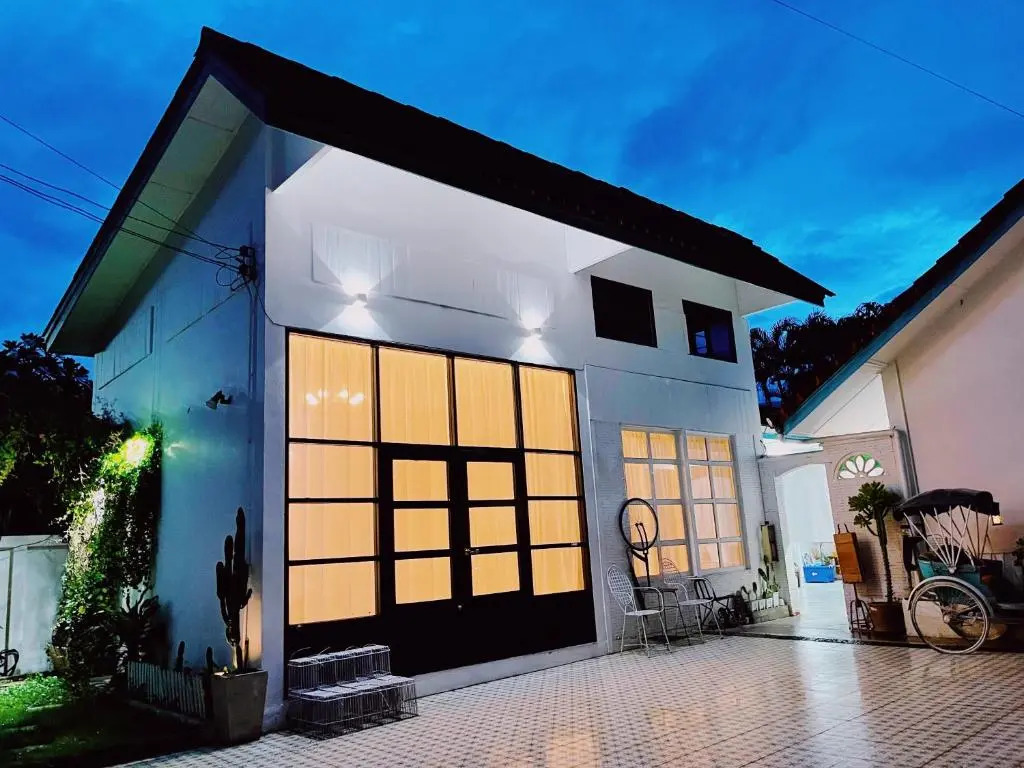 18ArtHouse LOFT