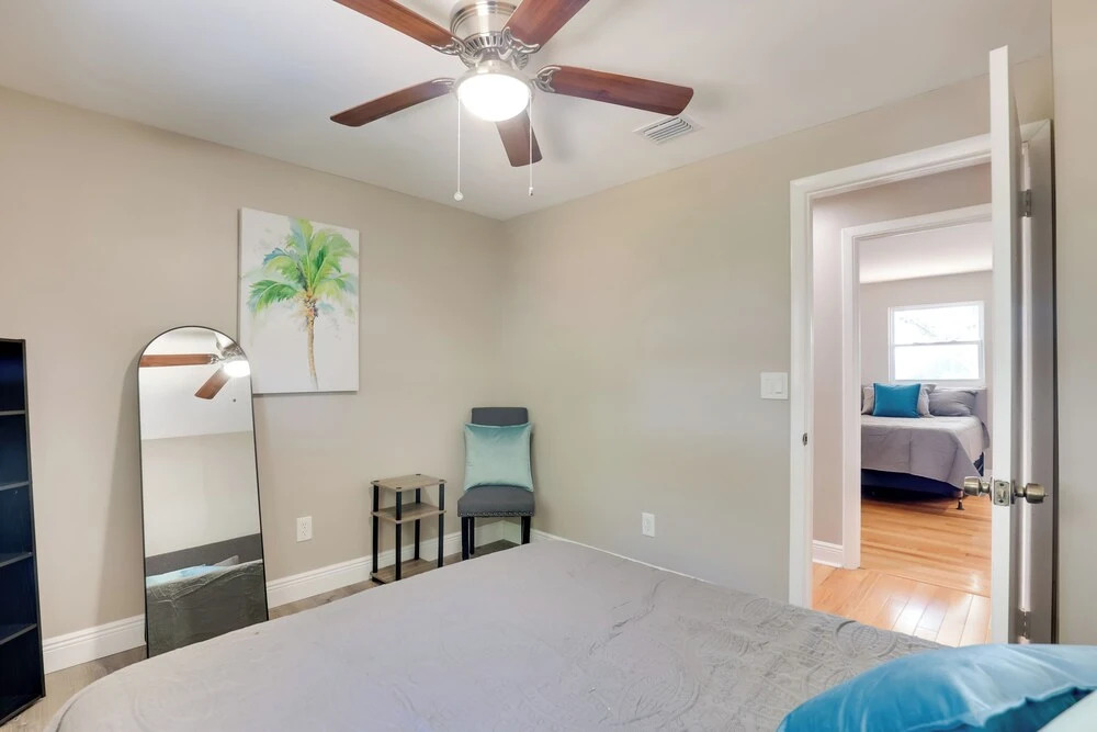 16 Mi to Manatee Viewing! Spacious Tampa Retreat