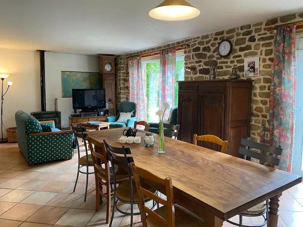 Charming Farmhouse Near the bay of Mont St Michel