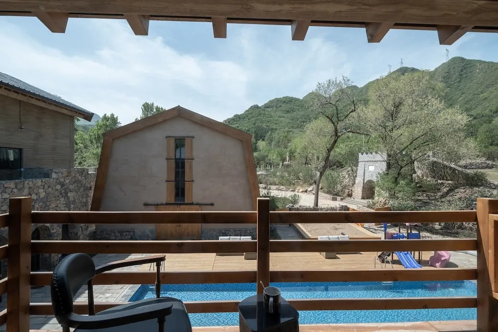 Castle Farmstay Hotel