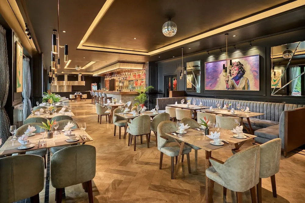 Ravatel Luxury Hotel Bac Giang