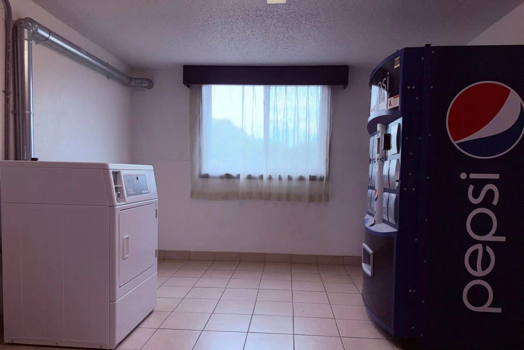 Motel 6-Albert Lea, MN