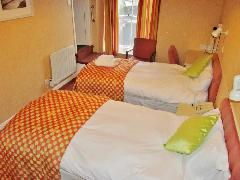 Fourcroft Hotel
