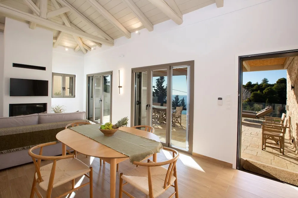 VV Luxury Villas