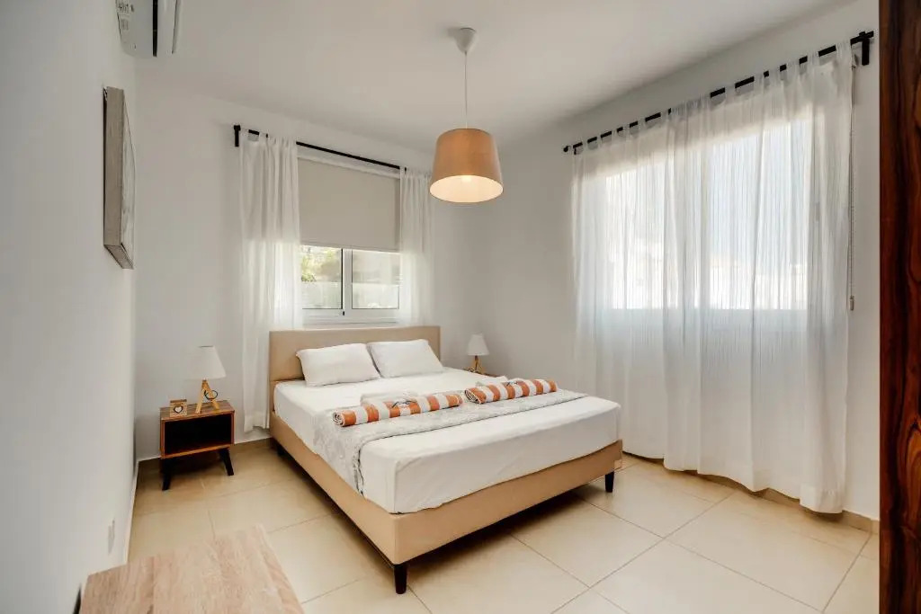 SunnyVillas: 2BR Mythical Apt*Swimming Pool*AK04