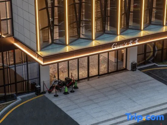 GUUS_HOTEL