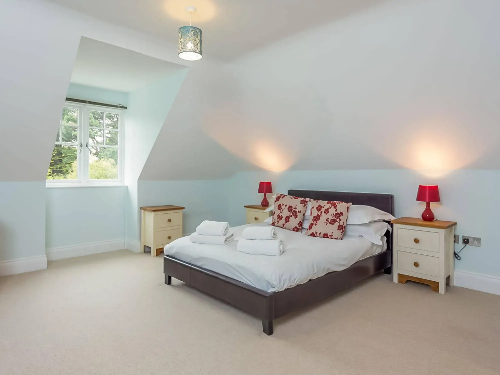 Quay Holidays - Canford Cliffs