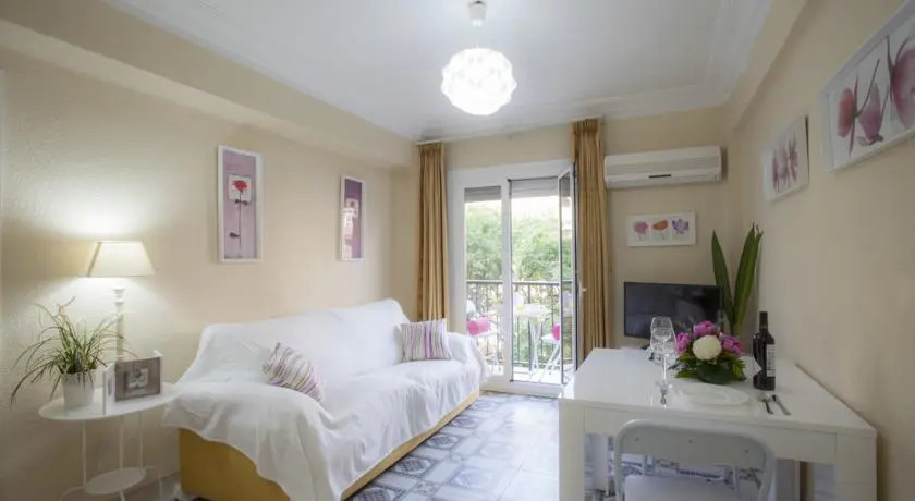 Amistat Apartments