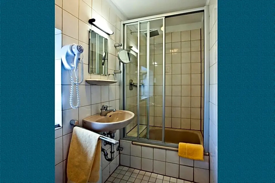 Zur Kastanie