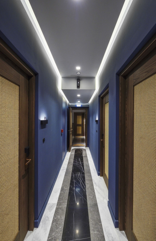 Roomore Apartments