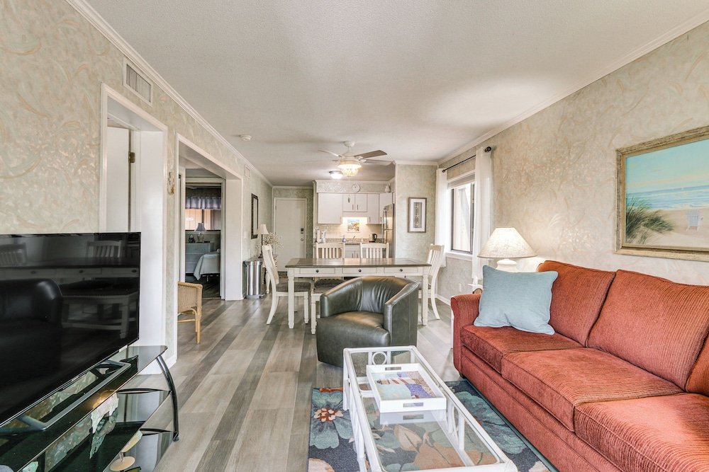 Walk to Beach: HHI Beach & Tennis Resort Condo