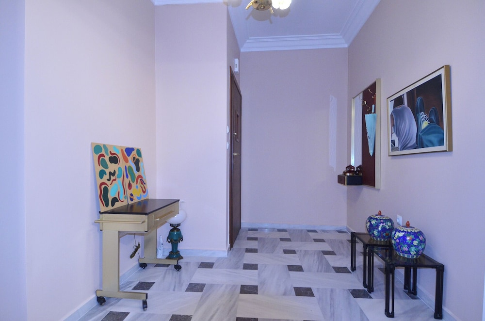 A modern and neoclassical apartment