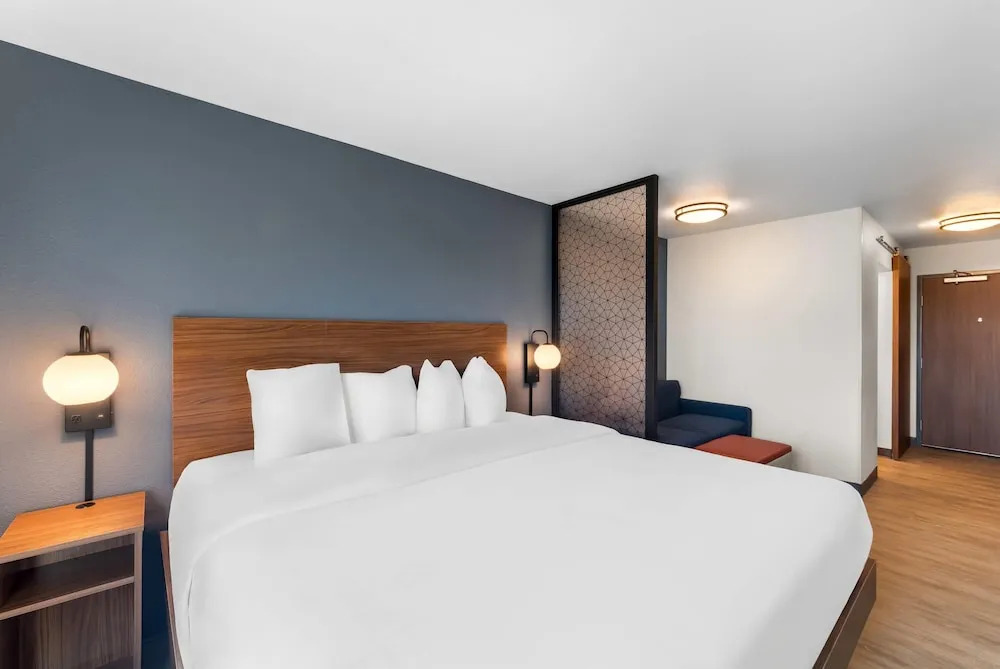 Everhome Suites Bastrop by Choice Hotels