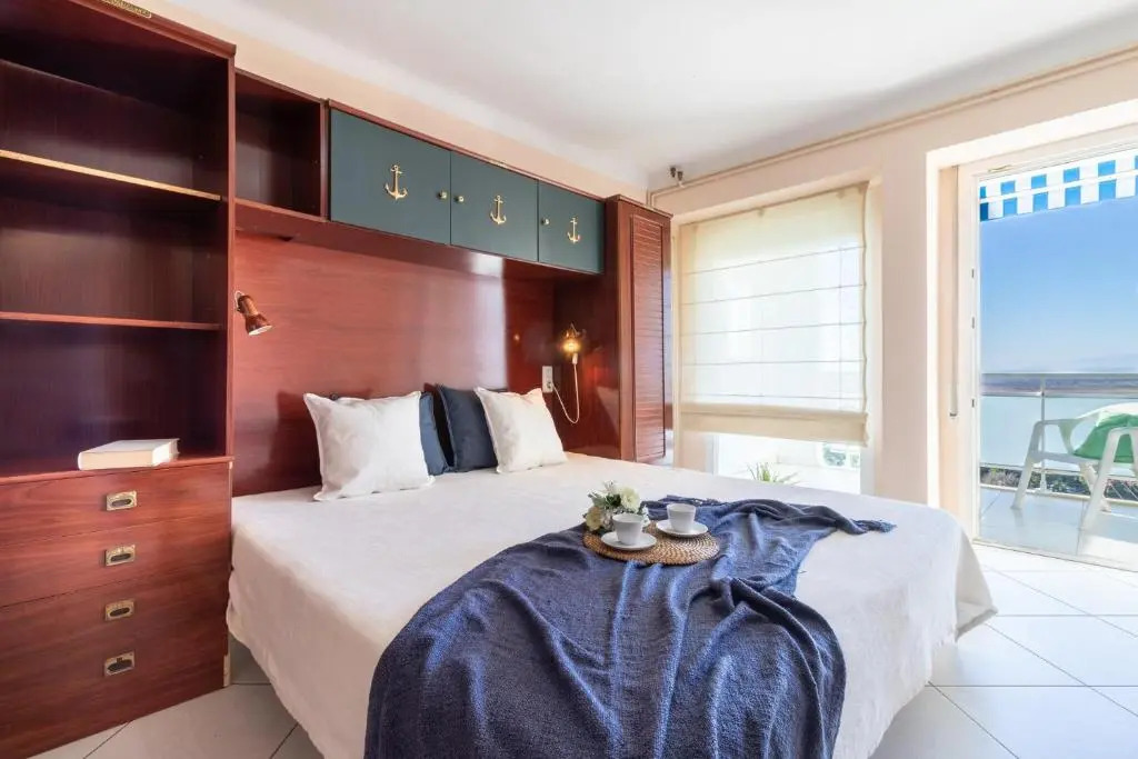 112-Apartamento soleado con vistas al mar