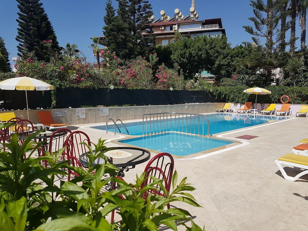 Lila Apart Alanya