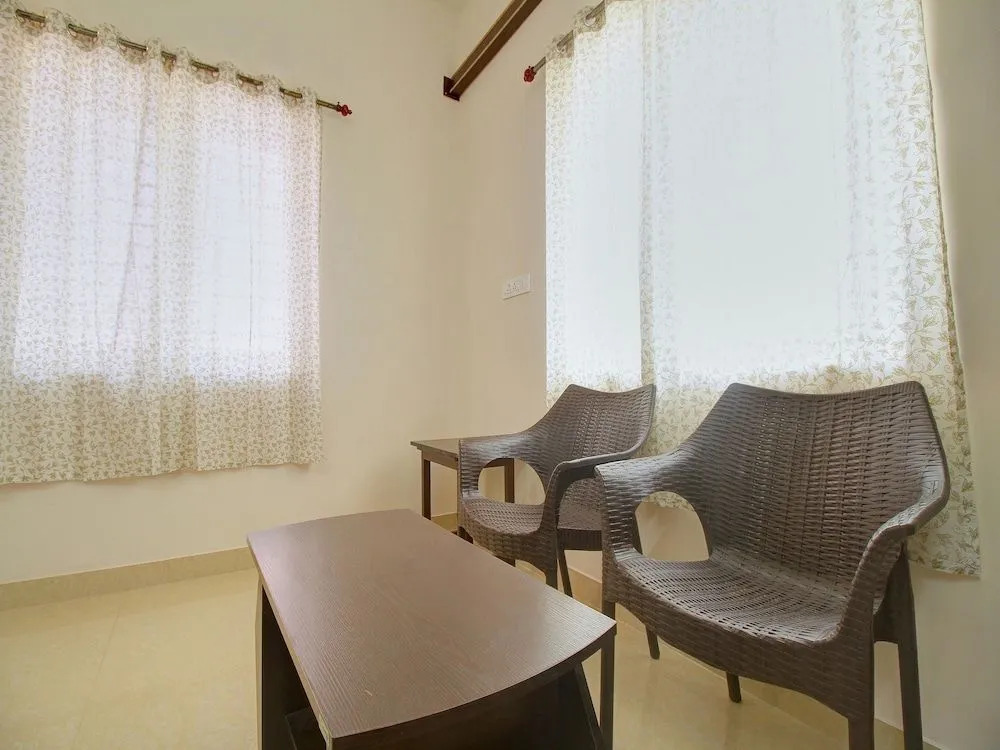 OYO 12798 Soundaryam Apartments