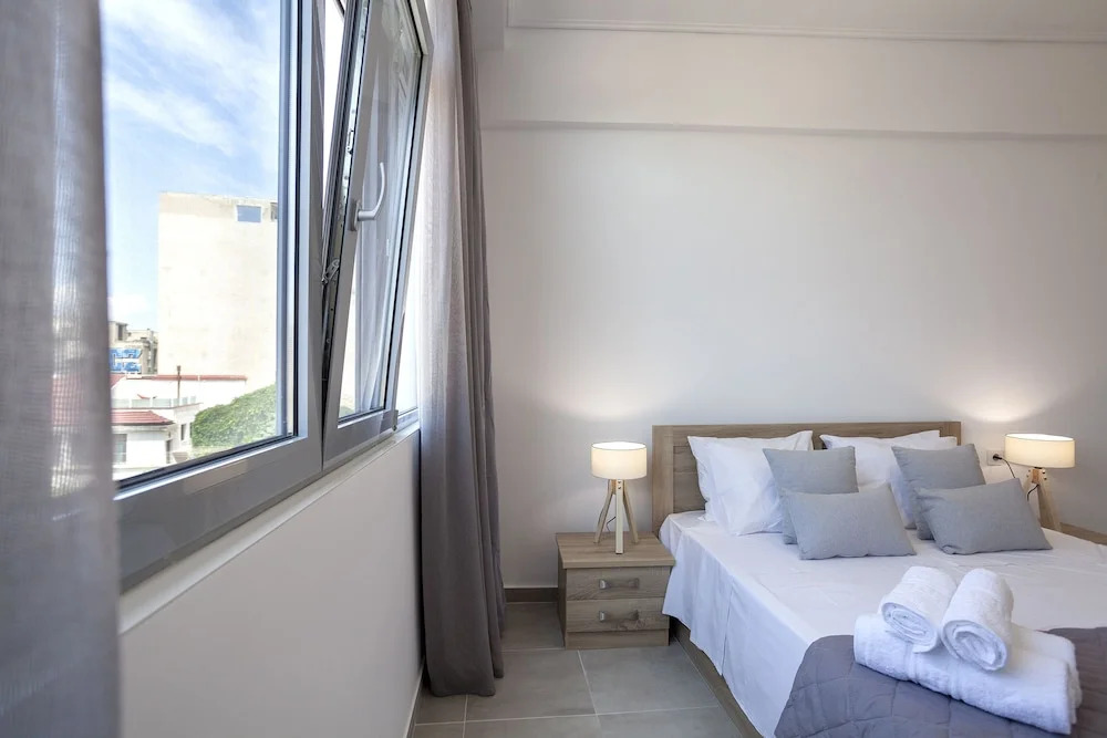 Attalos luxury flat Psyrri square
