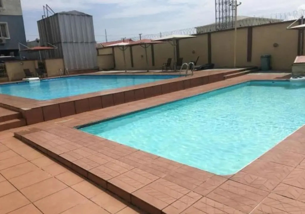 Droptop Suites